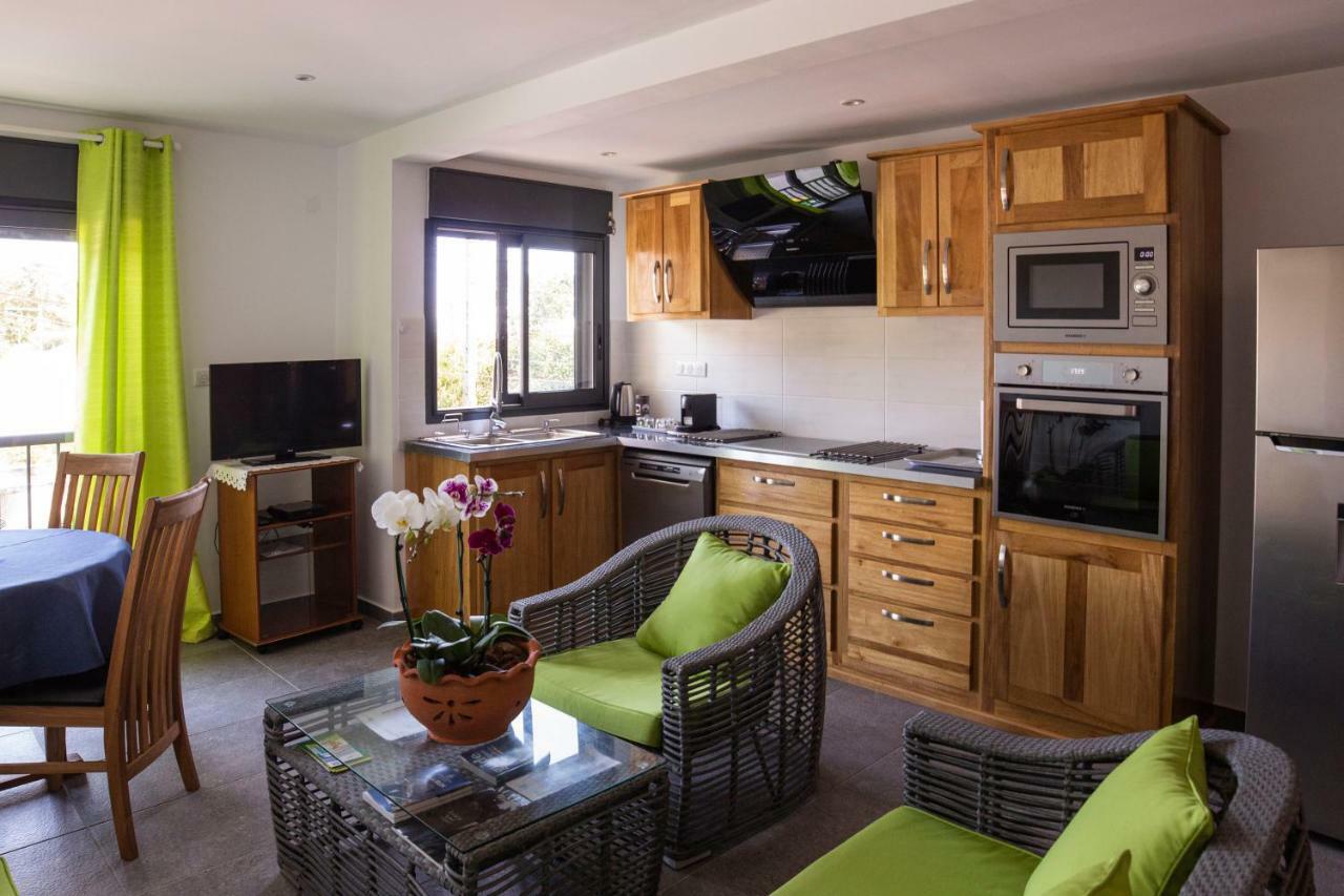 T3 - 87M2 - Residence Georgette Terre Sainte Bagian luar foto